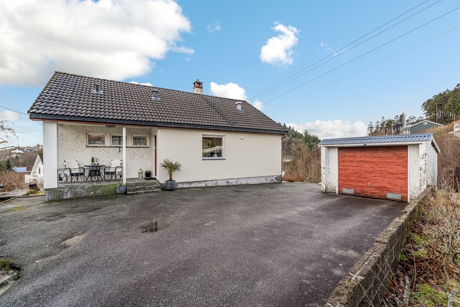 Enkel garasje Galleribilde