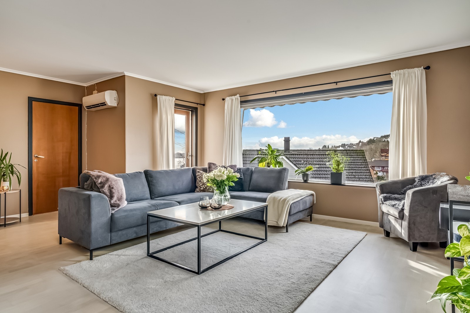 Nyoppusset stue Galleribilde