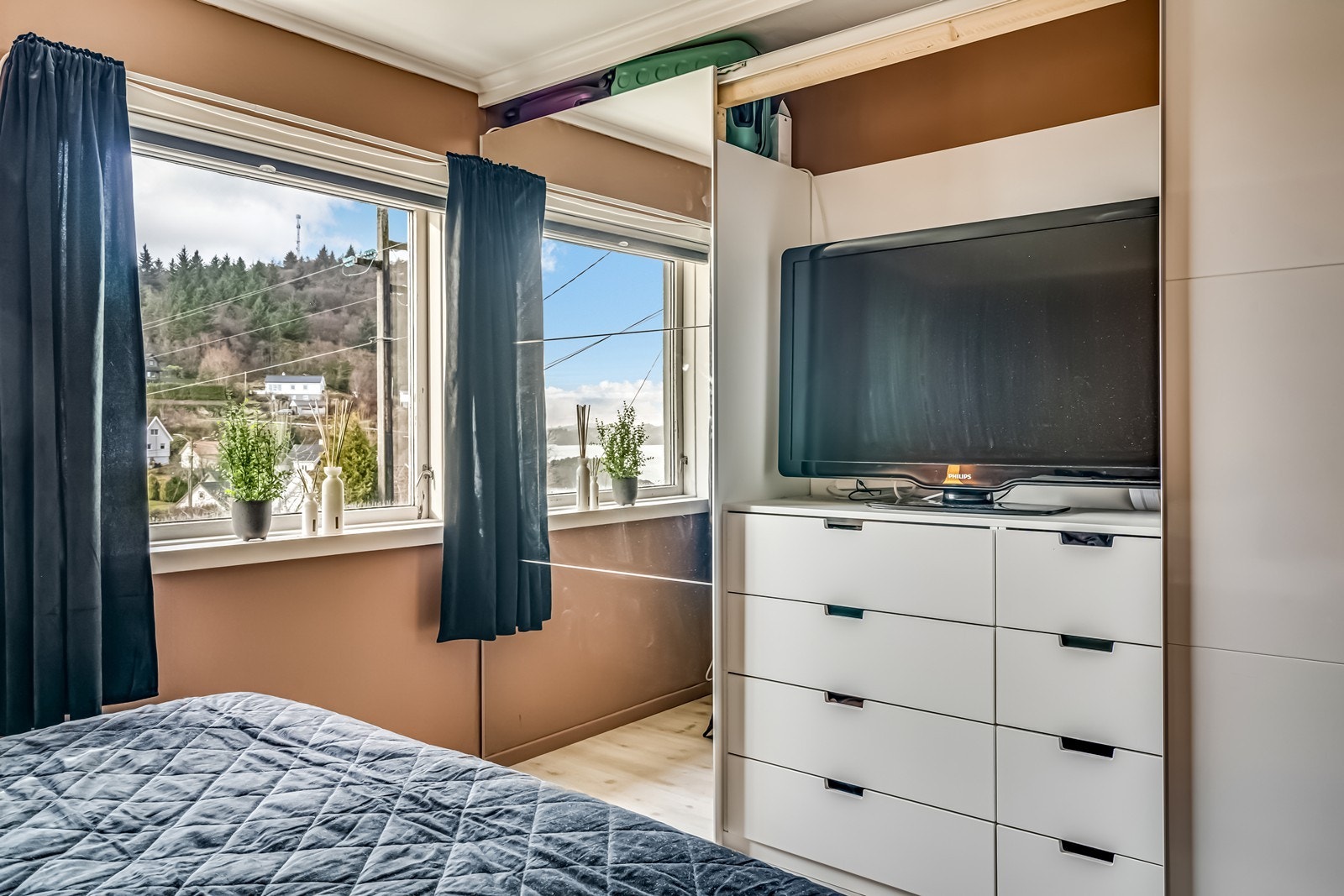 Hovedsoverom i hovedetasje Galleribilde