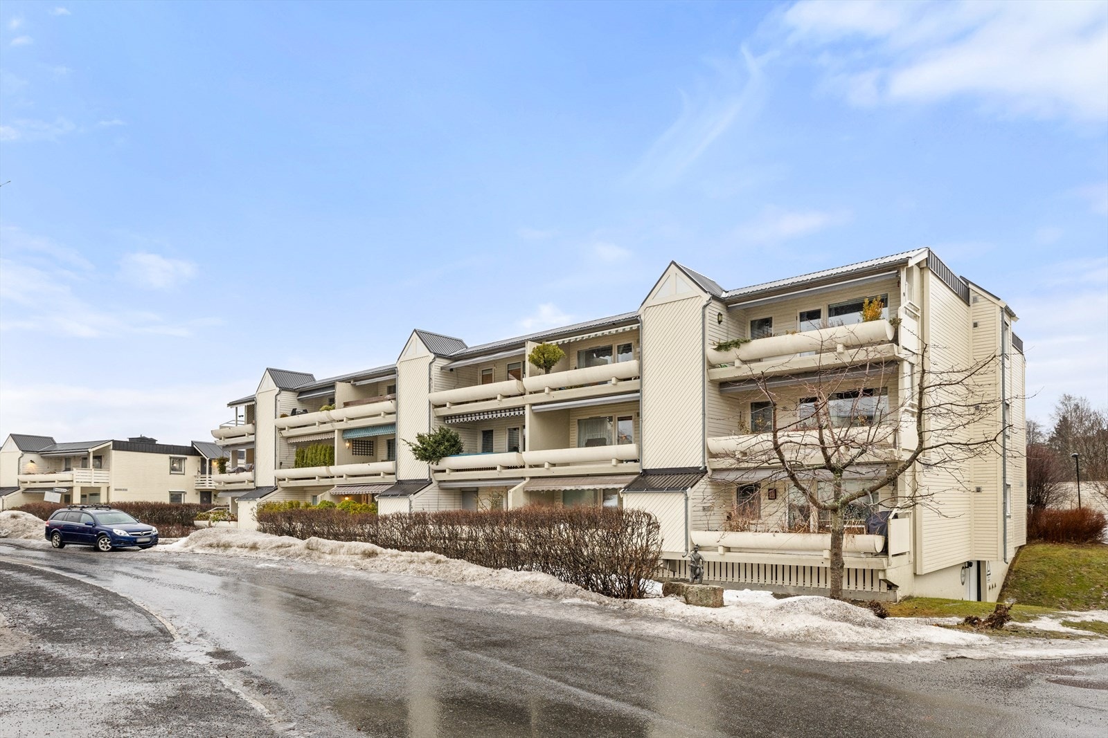 Her bor du i et svært rolig og tilbaketrukket område med kort vei til alt Galleribilde