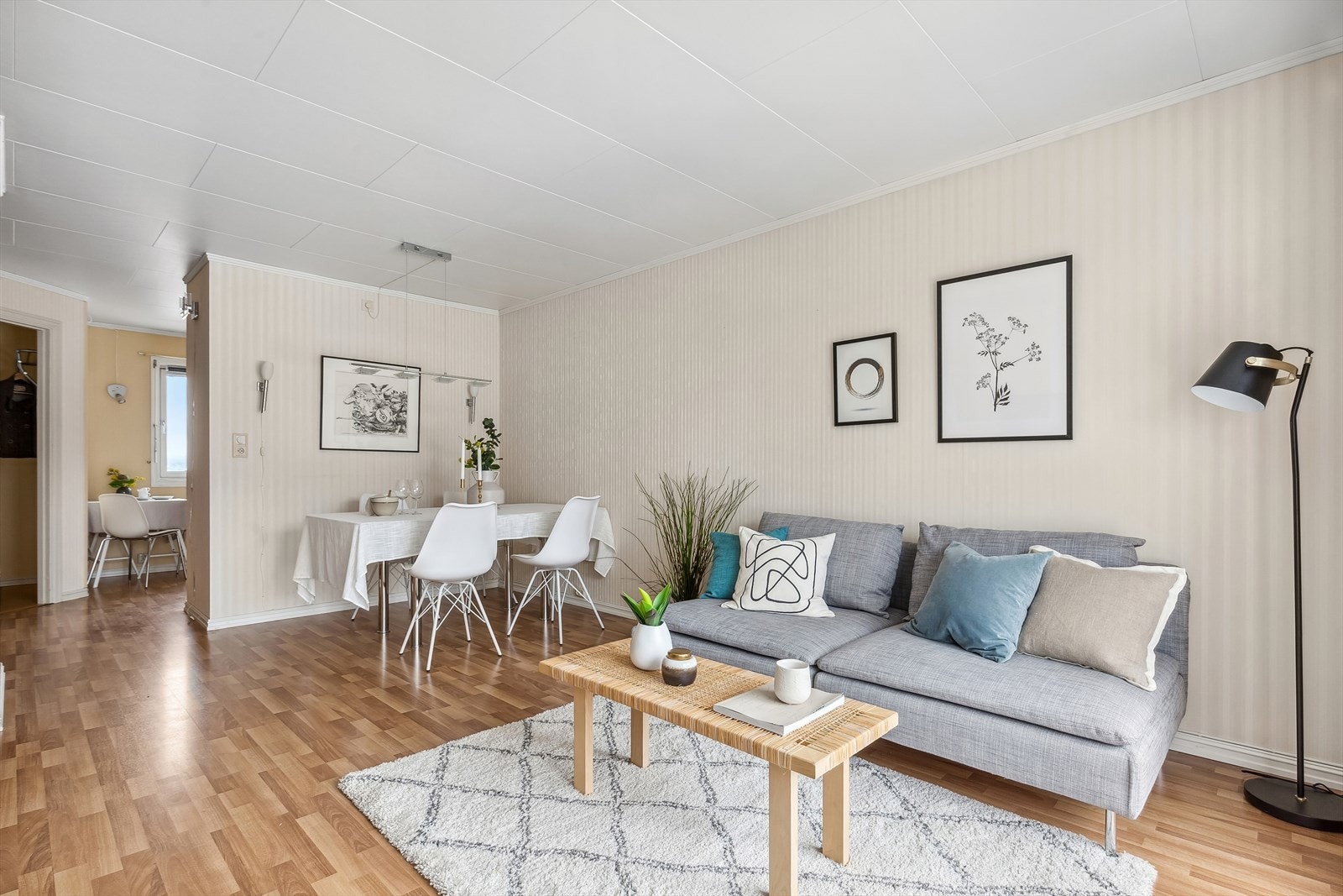 Leiligheten har en lys fremtoning som gjør det enkelt å kunne sette sitt personlige preg. Galleribilde