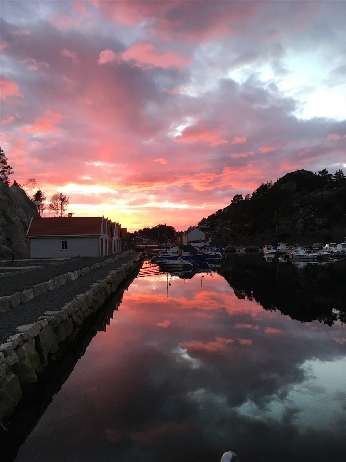Herlig kveldsstemning (selgers bilde) Galleribilde