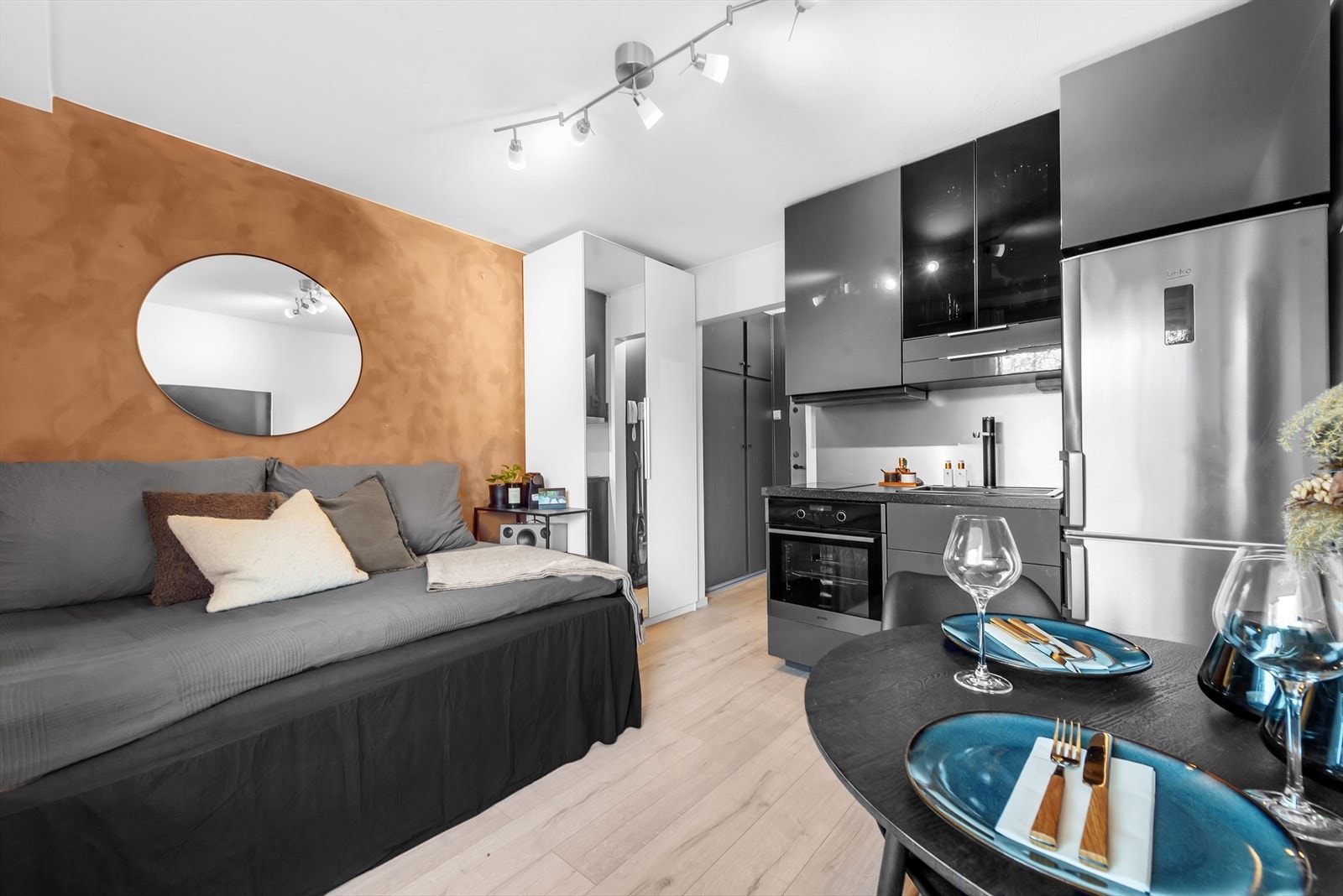 Arealeffektiv leilighet i høy 1.etg i Husebybakken borettslag - sentralt og i romlige omgivelser på Ullern/Smestad. Galleribilde