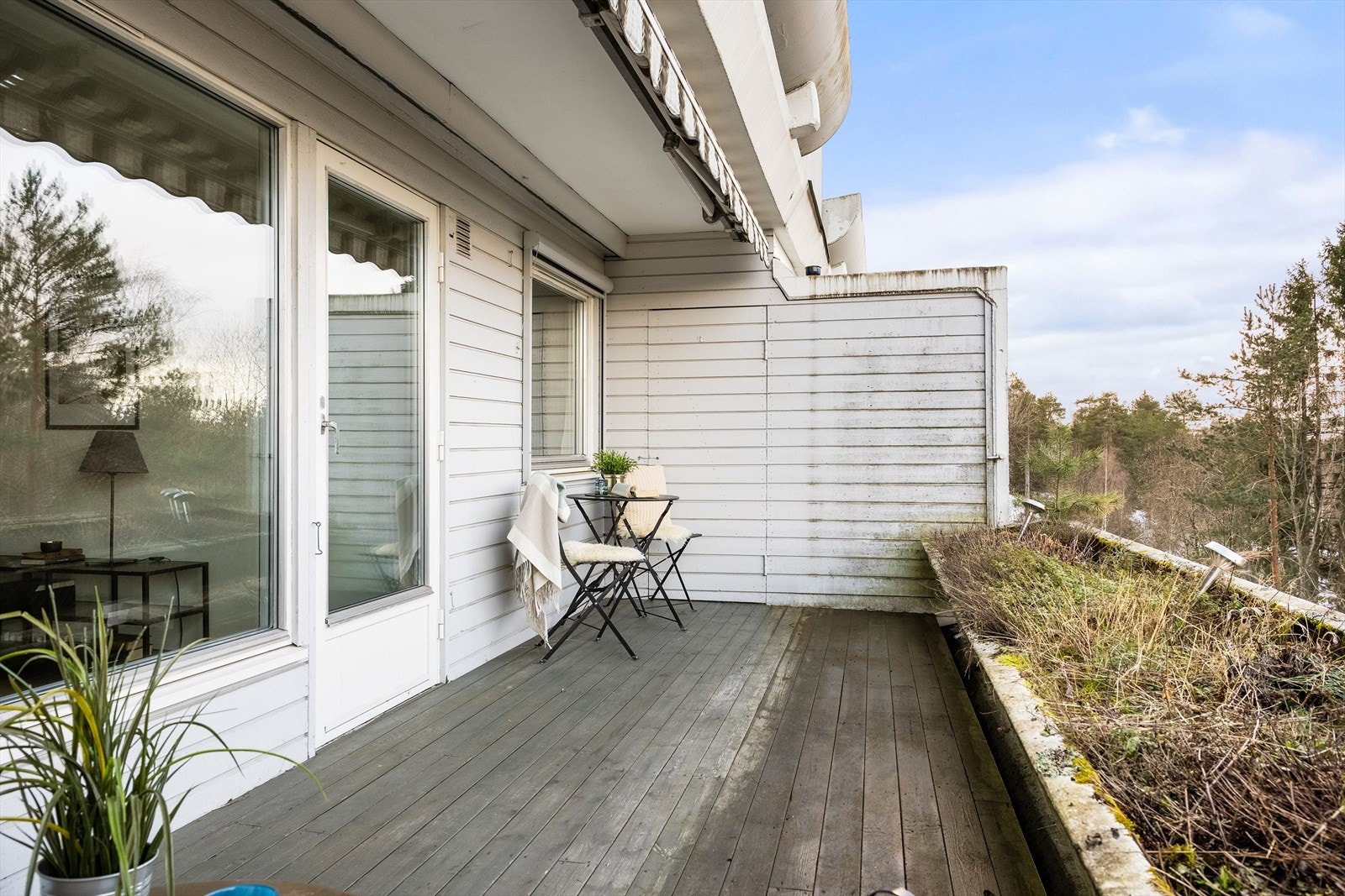 Balkongen måler ca. 11,7 kvm og har adkomst til bod som måler ca. 2,17 kvm. Galleribilde