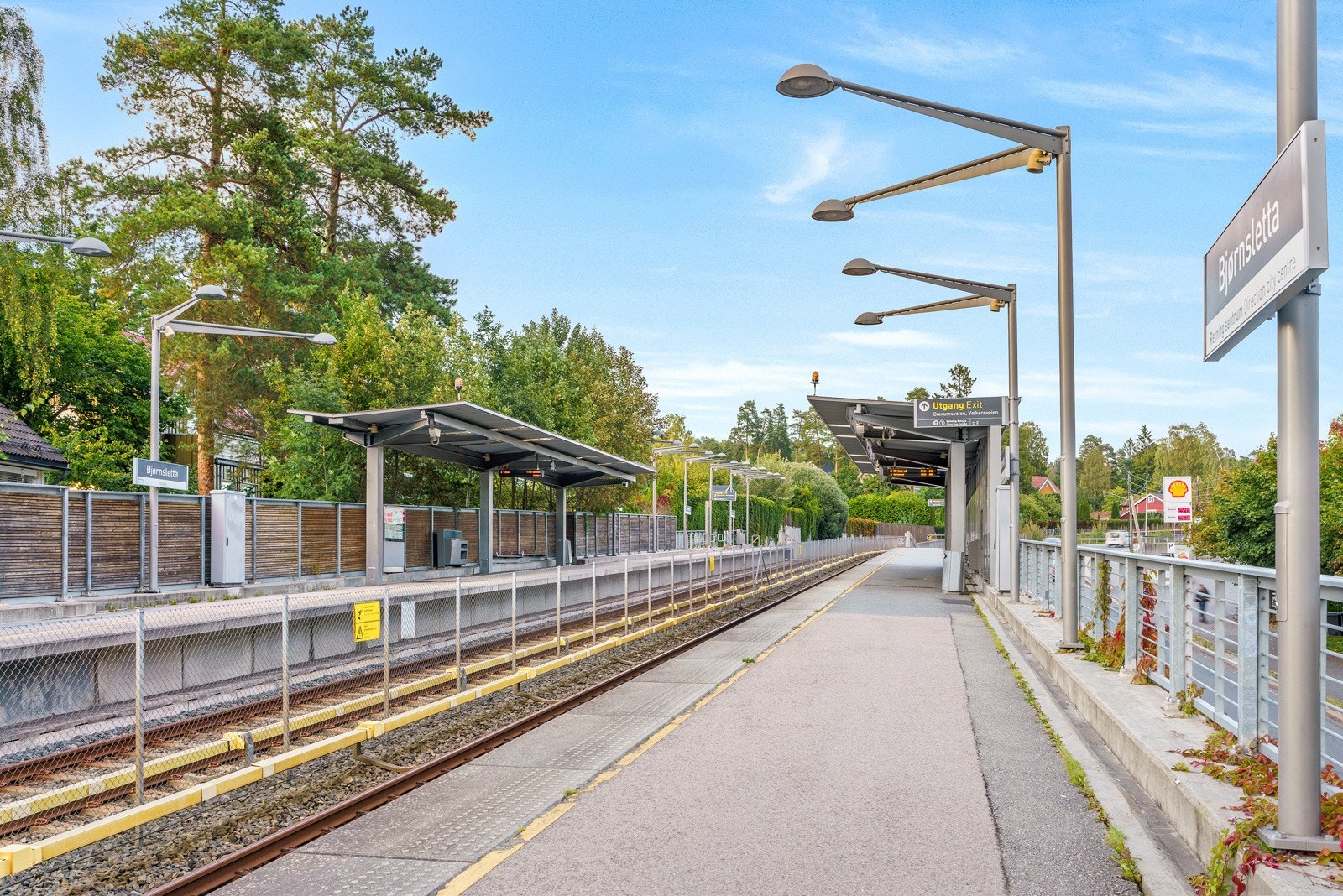 Kort vei til T-bane på Bjørnsletta Galleribilde