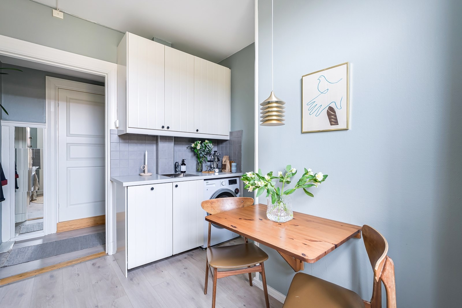 På kjøkkenet er det opplegg for vaskemaskin. Galleribilde