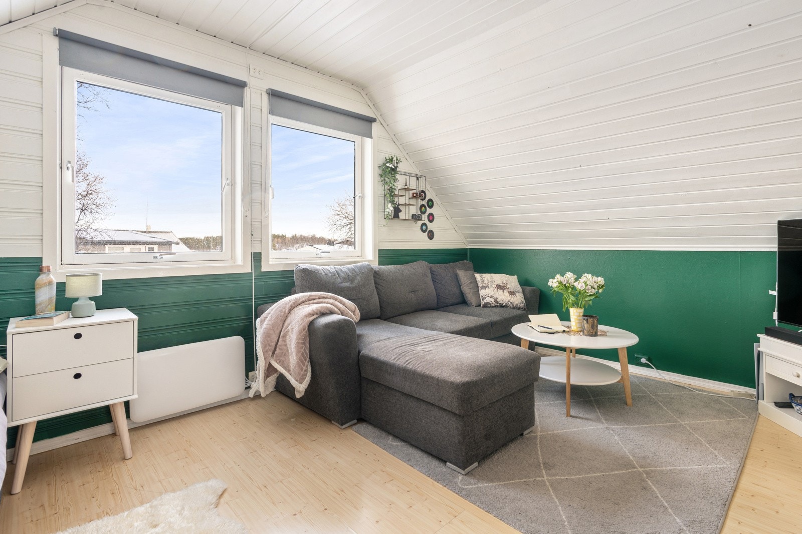 Med noen grep er det mulig å dele av ett eller begge soverommene for å få totalt 3 eller 4 stk soverom i etasjen. Galleribilde
