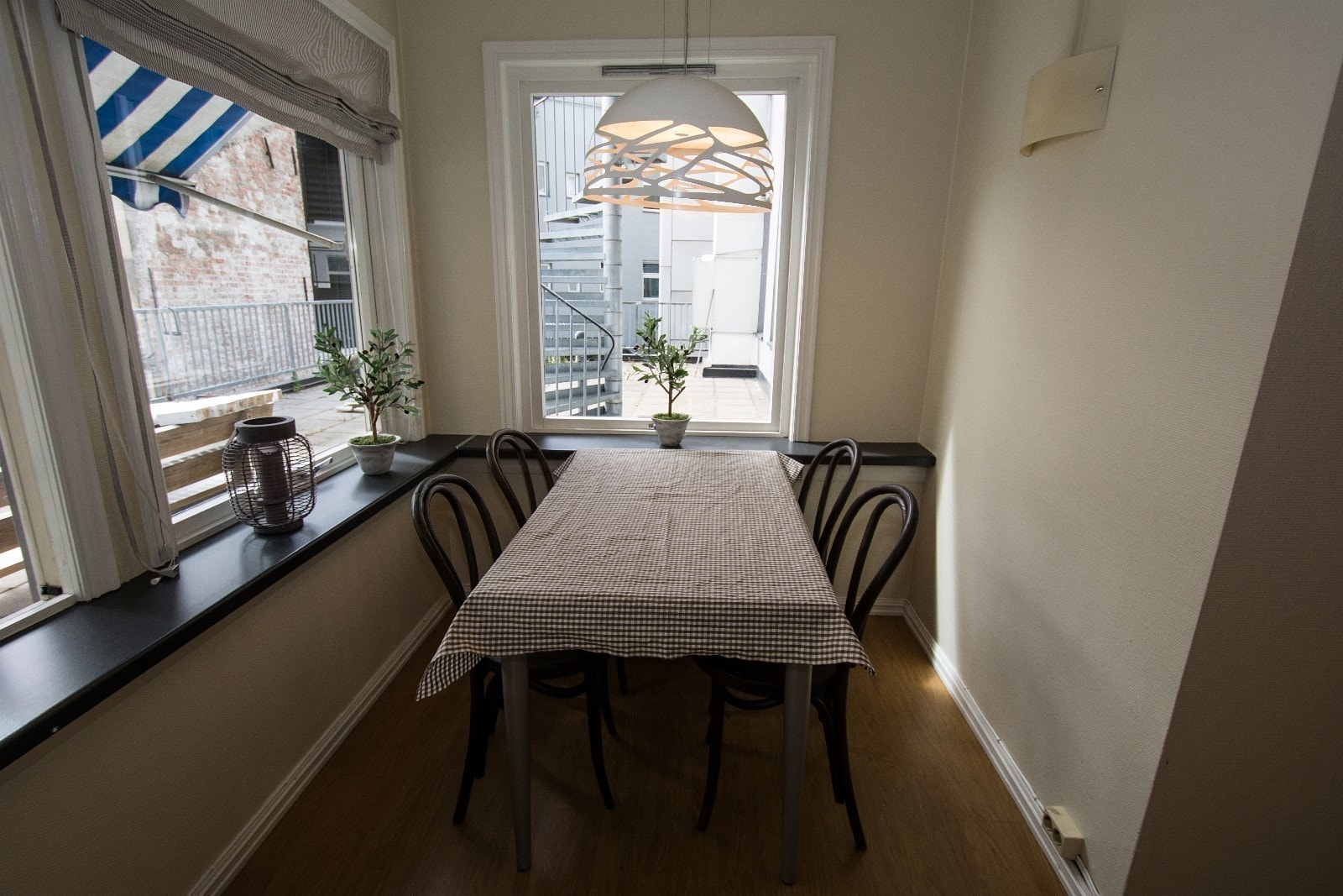 Kjøkken med spiseplass Galleribilde