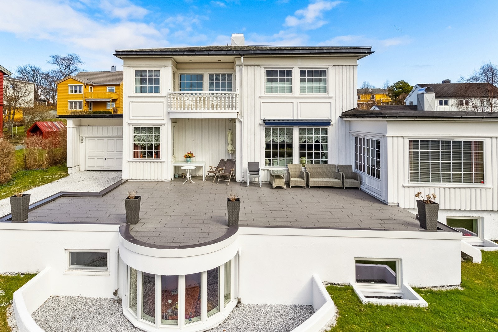 Berg er kjent for å være blant byens mest ettertraktede boligområder, og denne tomten må kunne sies å være blant de beste i område. Galleribilde