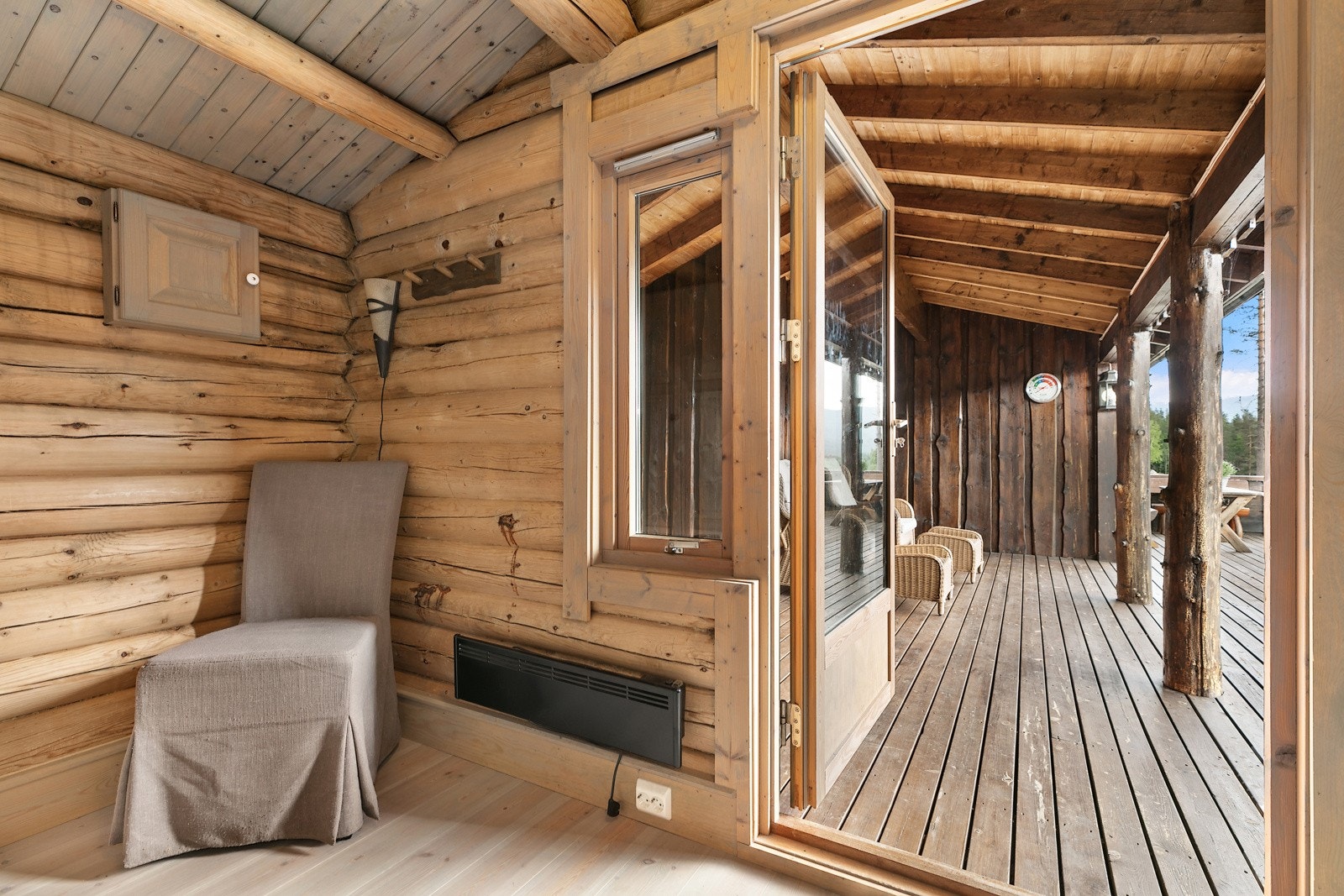 Inngangsparti fra overbygget terrasse Galleribilde