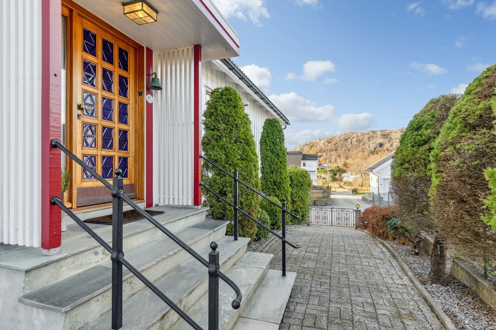 Pent opparbeidet inngangsparti. Galleribilde