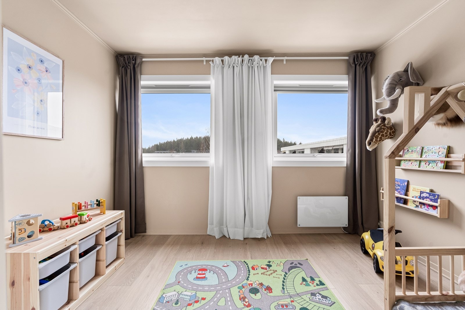 Rommet har plass til seng, nattbord, garderobe og evt. skrivebord. Galleribilde