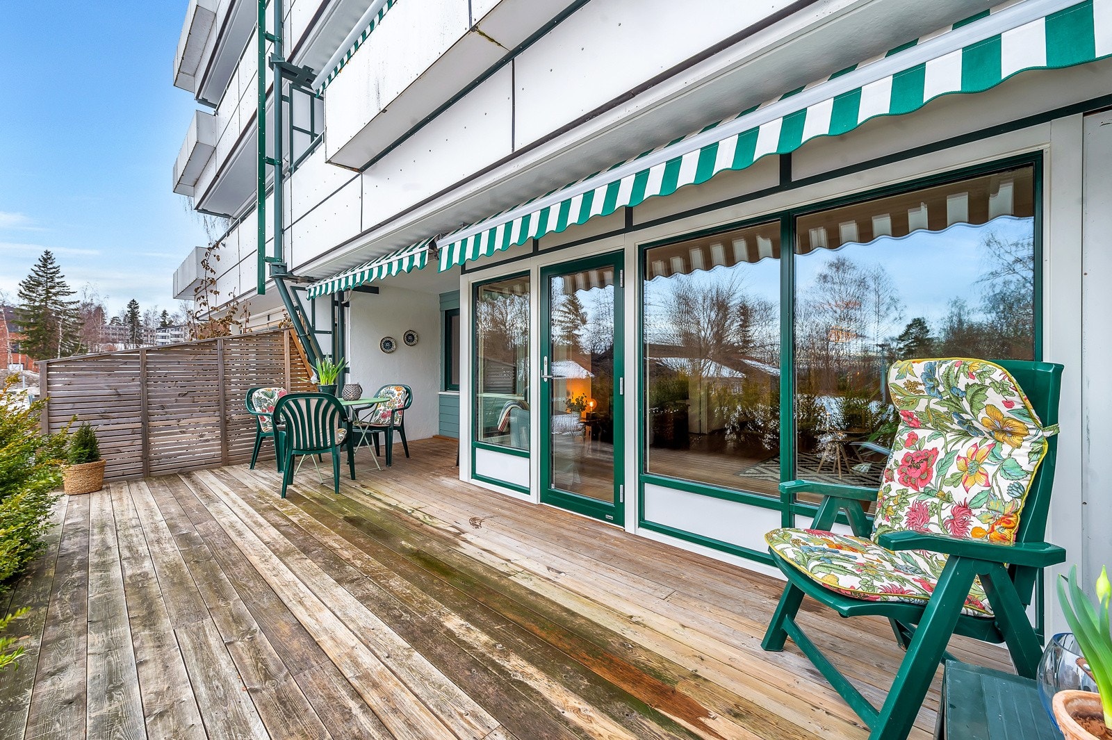 Velkommen til deres nye solrike uteplass! Galleribilde