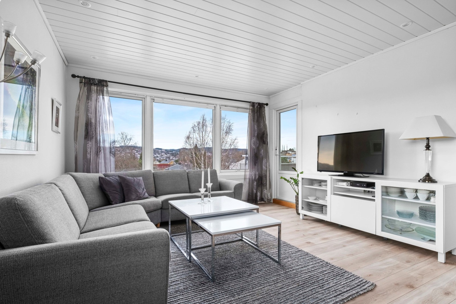 Leiligheten oppleves som lys og innbydende og har en planløsning som gjør det lett å innrede. Galleribilde