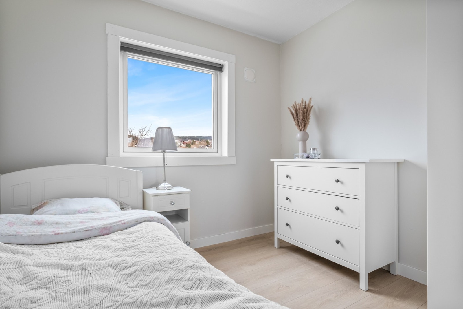 Soverom 3 er på ca. 10,6kvm. Galleribilde