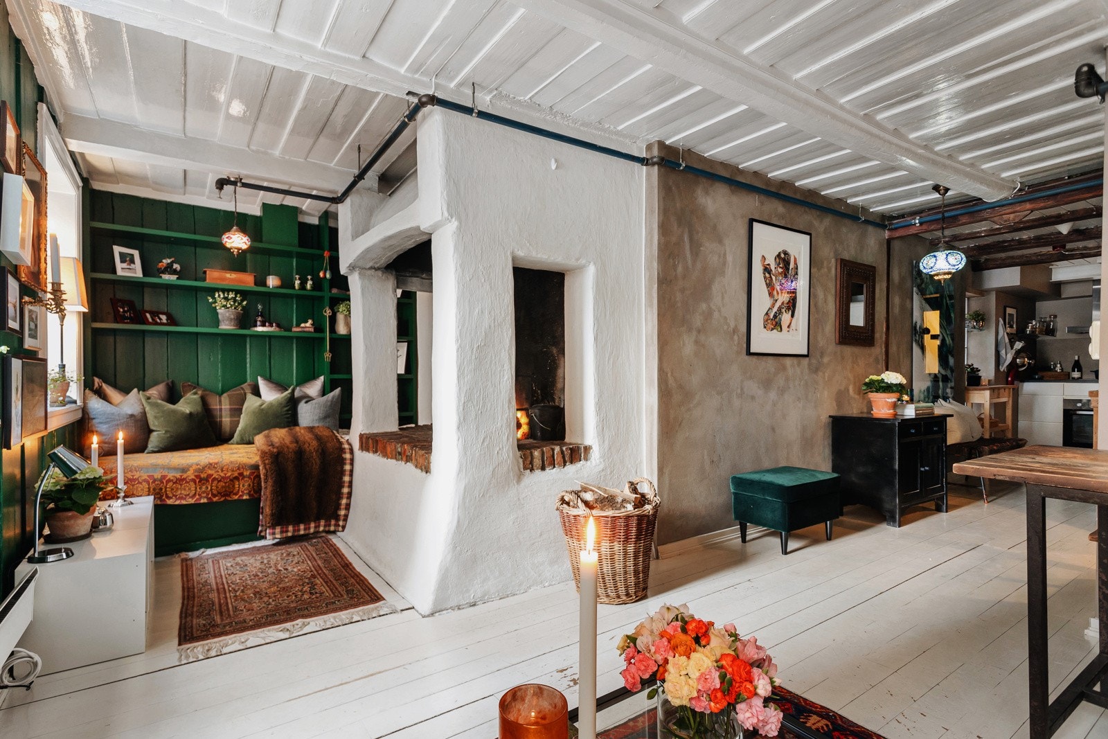 Leiligheten byr på en helt fantastisk atmosfære og det midt i byen- på idylliske Fredensborg/ Damstredet Galleribilde