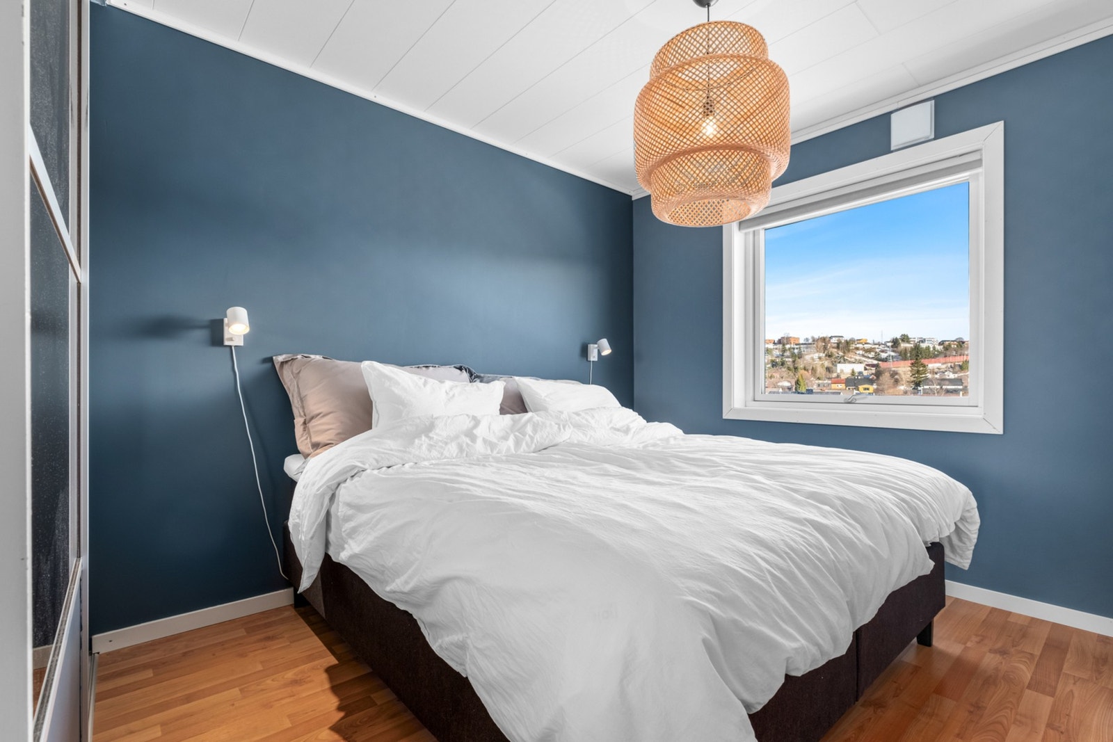 Hovedsoverommet er på ca. 11 m² Galleribilde