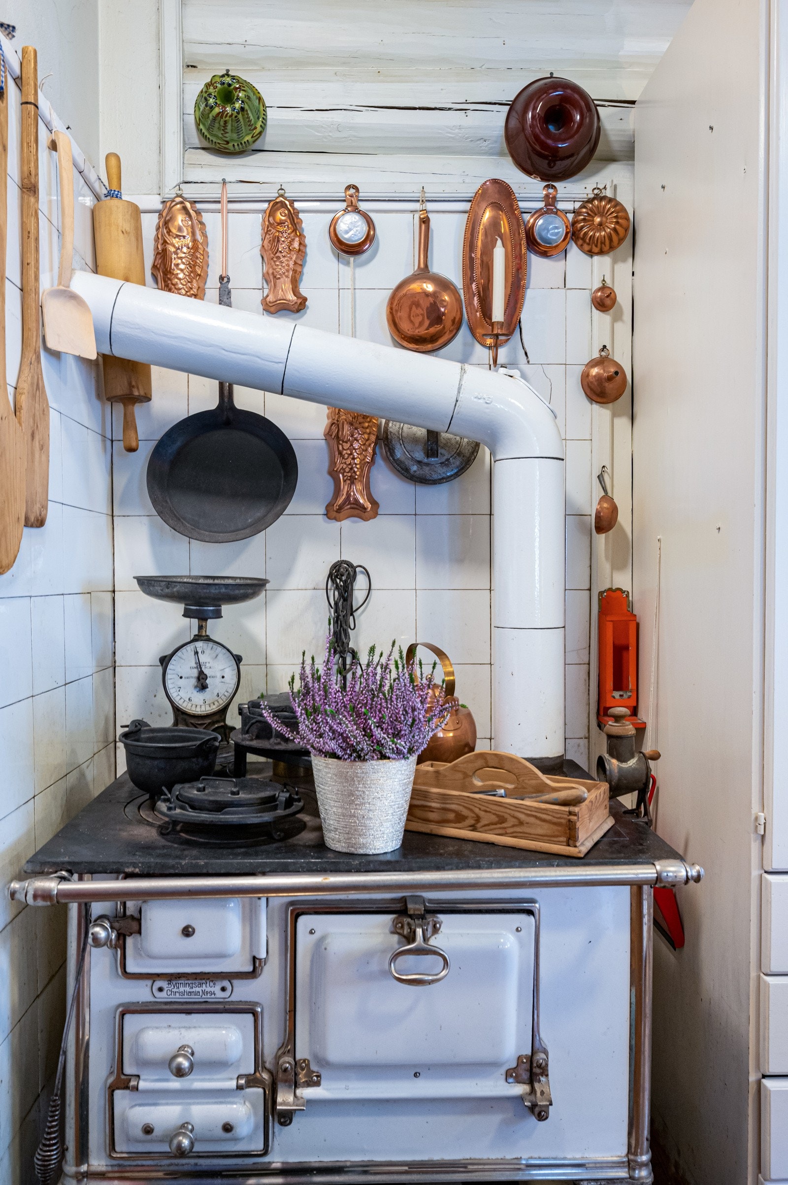 Stilig vedfyrt ovn Galleribilde