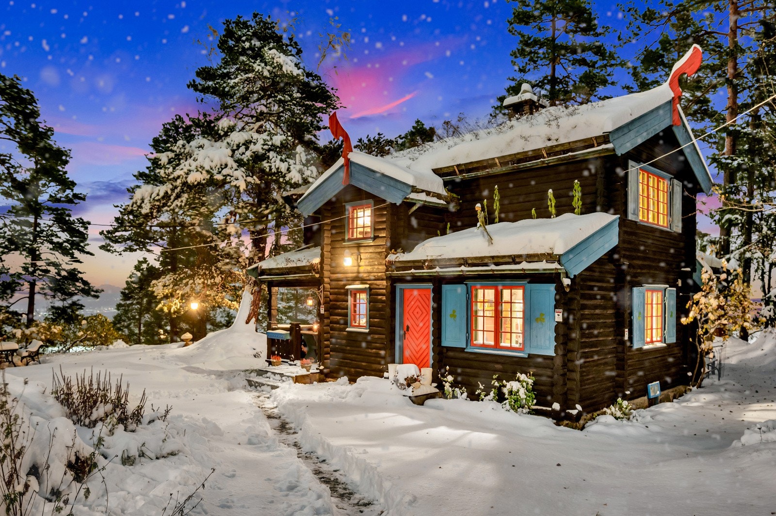 EIE eiendomsmegling v/ Jan Erik Ellefsrud har gleden av å presentere Kirkebyvegen 21, også kalt Trollheimen! Galleribilde