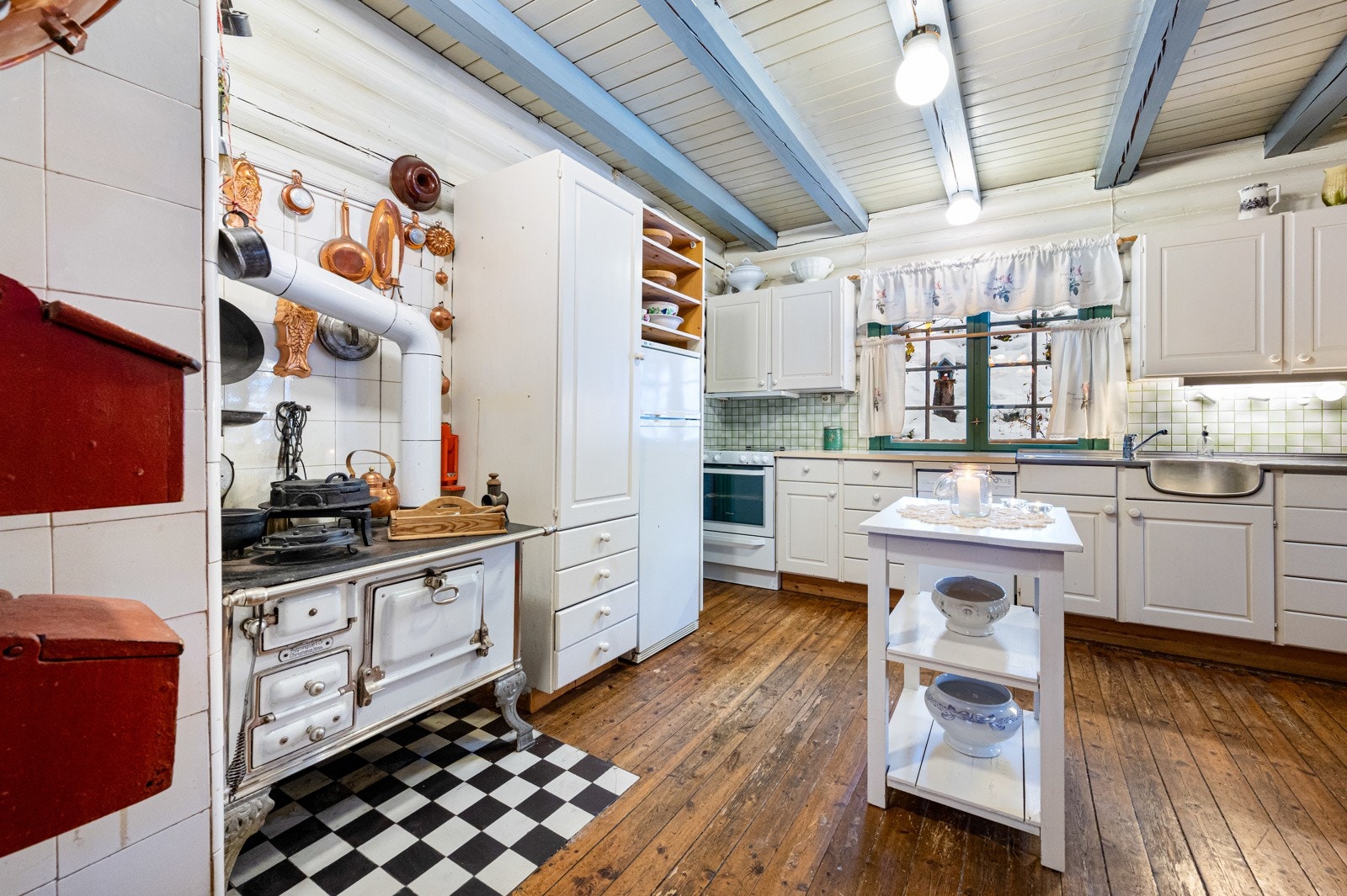 Kjøkkenet er fra slutten av 70-tallet Galleribilde