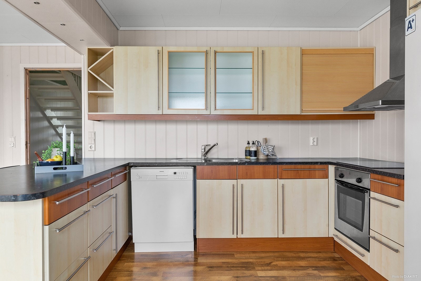 God lagringsplass i over- og underskap Galleribilde