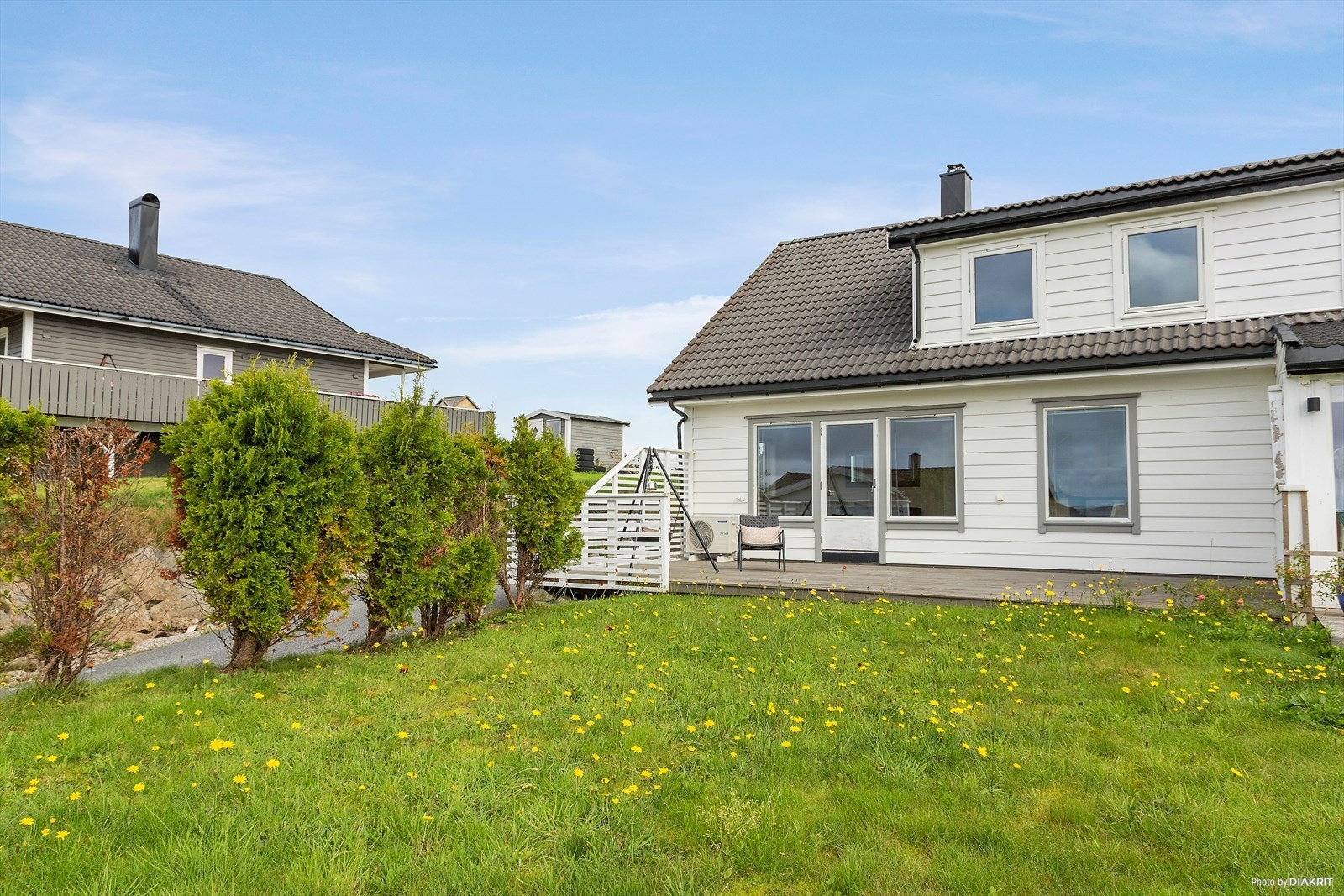 Del av tomannsbolig på Rolvsnes Galleribilde