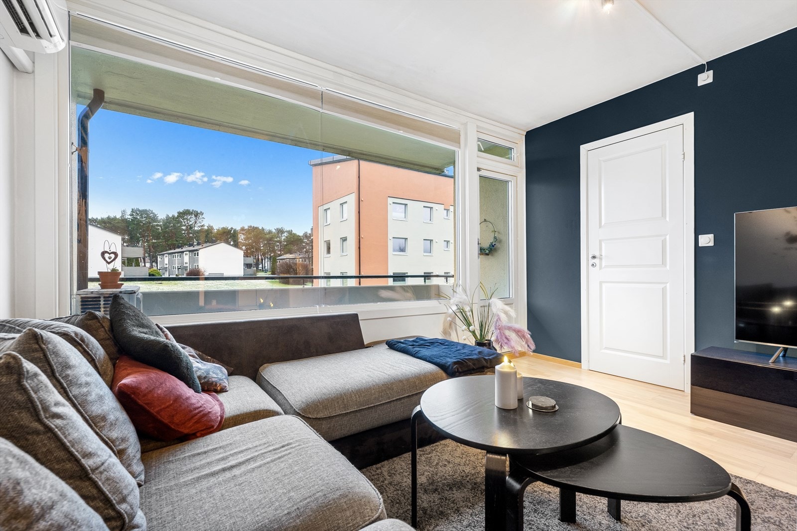 Utgang til balkong Galleribilde