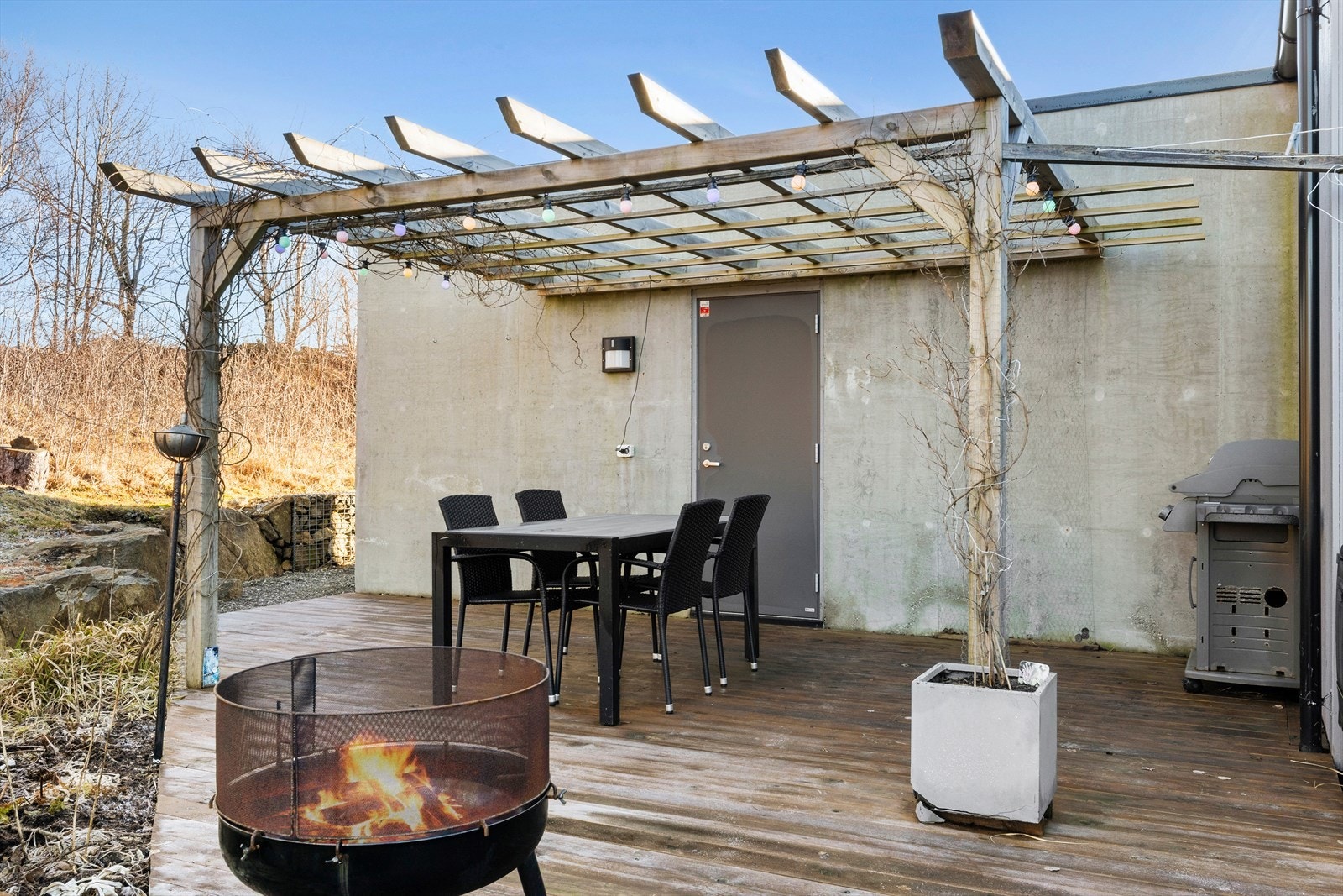 Her er det fint å sitte på fine sommerkvelder! Galleribilde