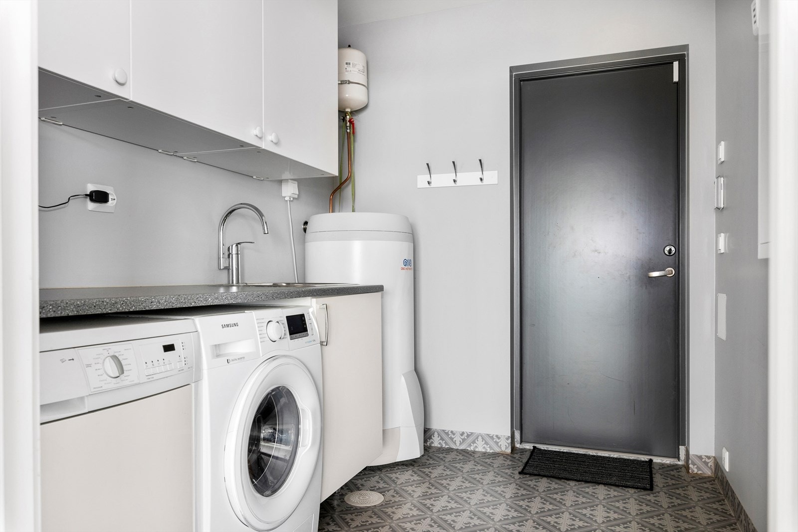 Vaskerom/bi-inngang Galleribilde