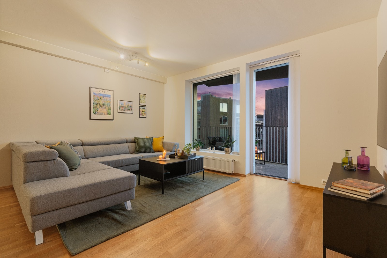 Stemningsbilde - Kveld Galleribilde