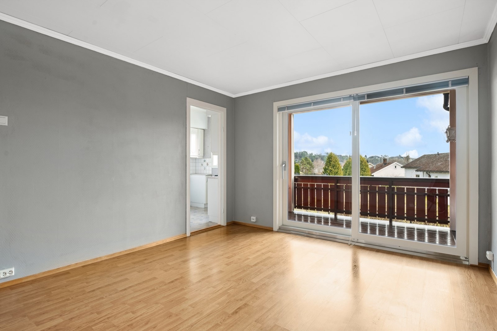 Fra stuen er det utgang til terrasse Galleribilde