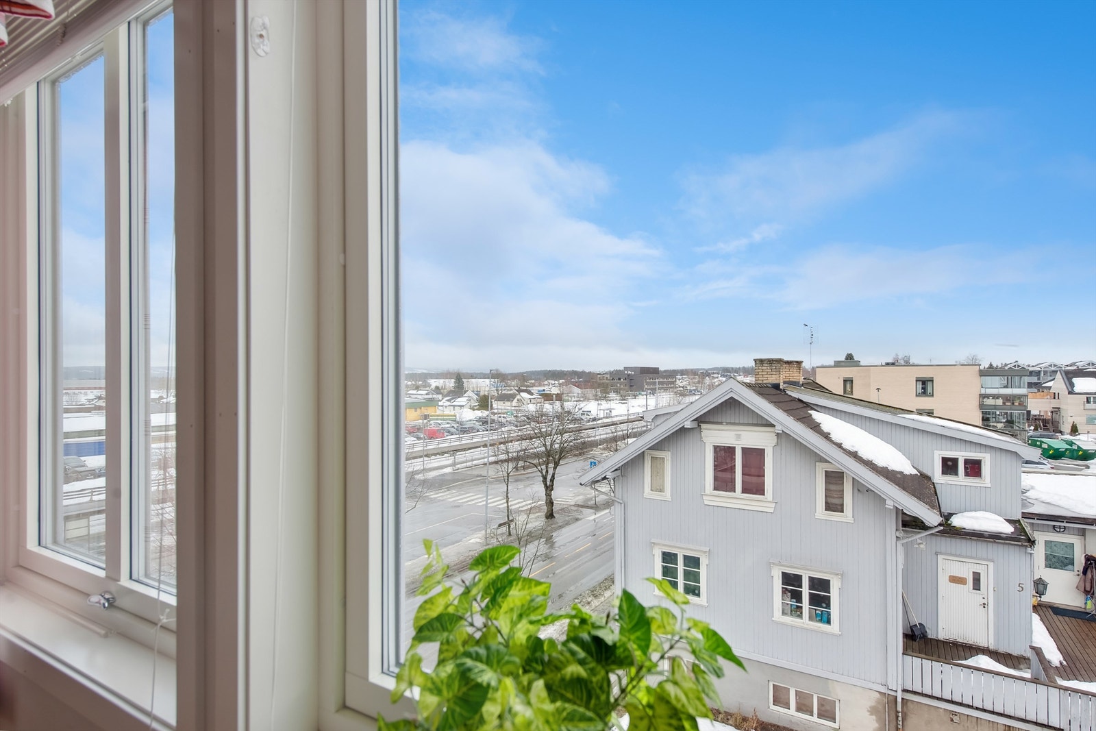 Fin utsikt mot stangebyen Galleribilde