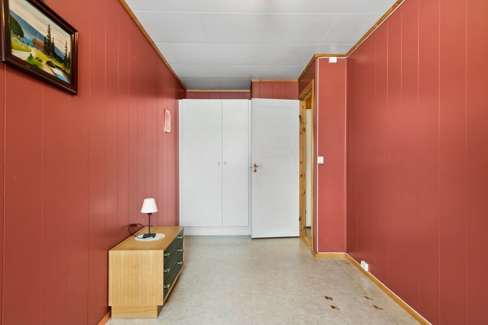 Rommet egner seg ypperlig som barnerom, gjesterom eller kontor. Galleribilde