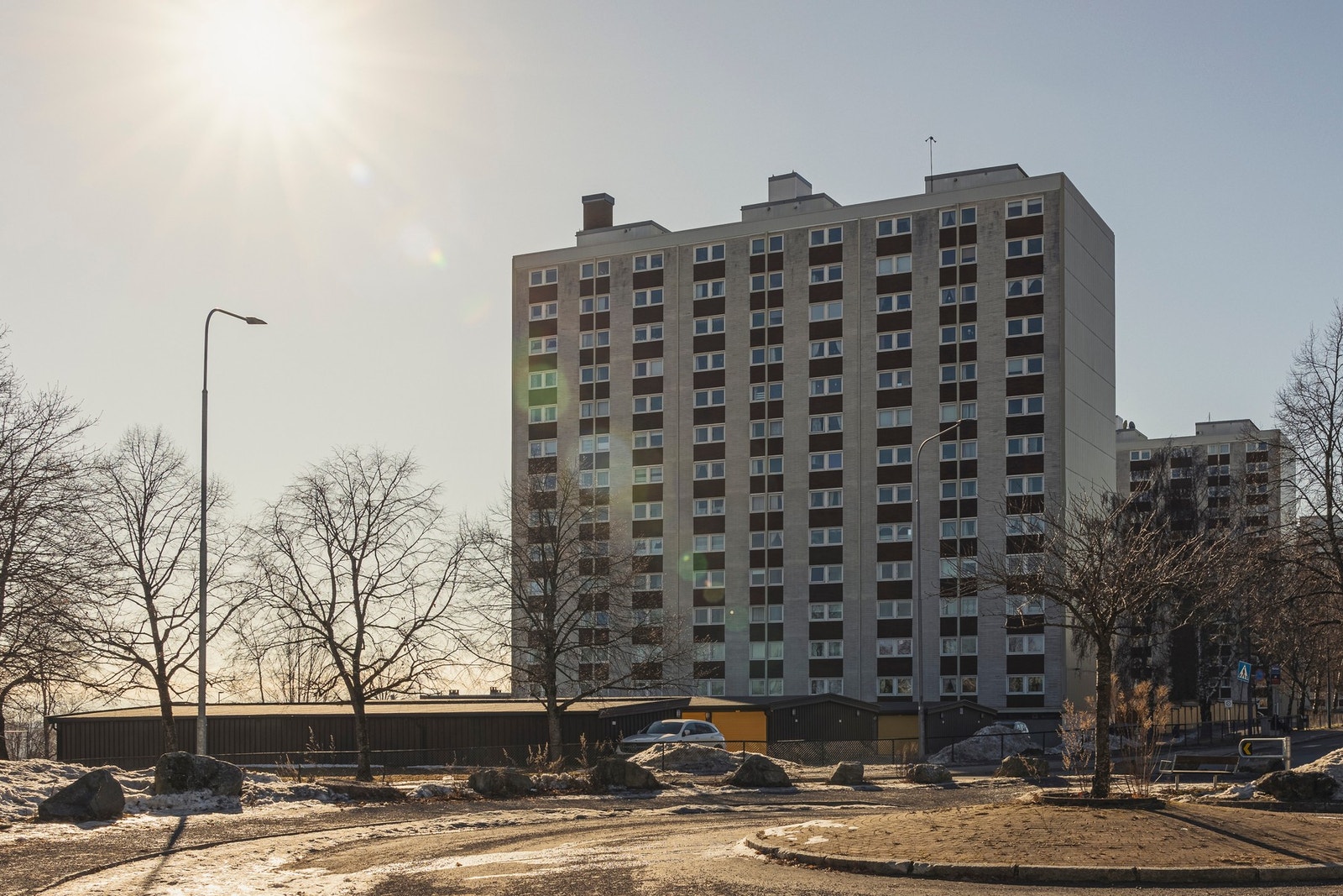 Tilbaketrukket, men sentral beliggenhet på Linderud. Galleribilde