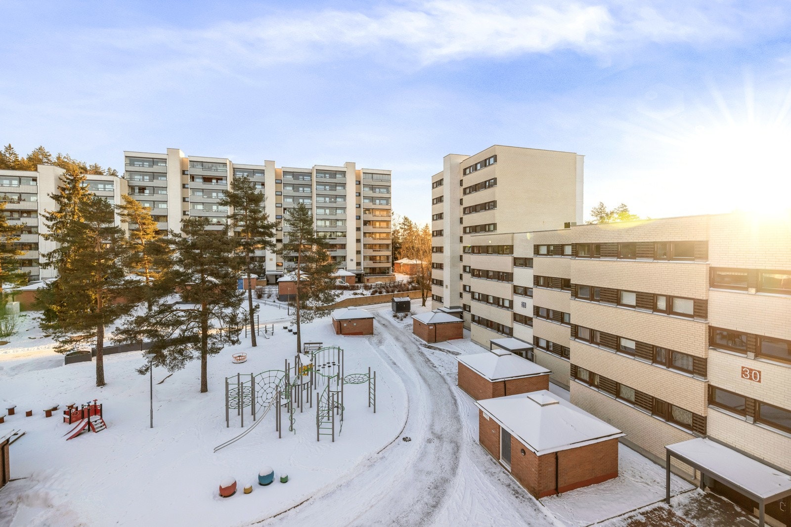 Fra soverom har du hyggelig utsikt, uten innsyn fra andre. Galleribilde