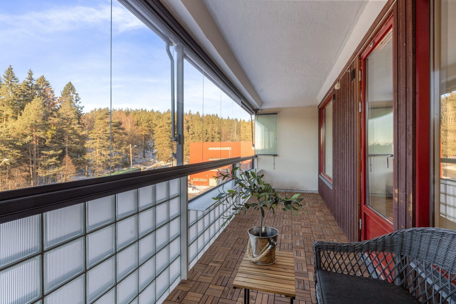 Solrik vestvendt balkong på x kvm Galleribilde