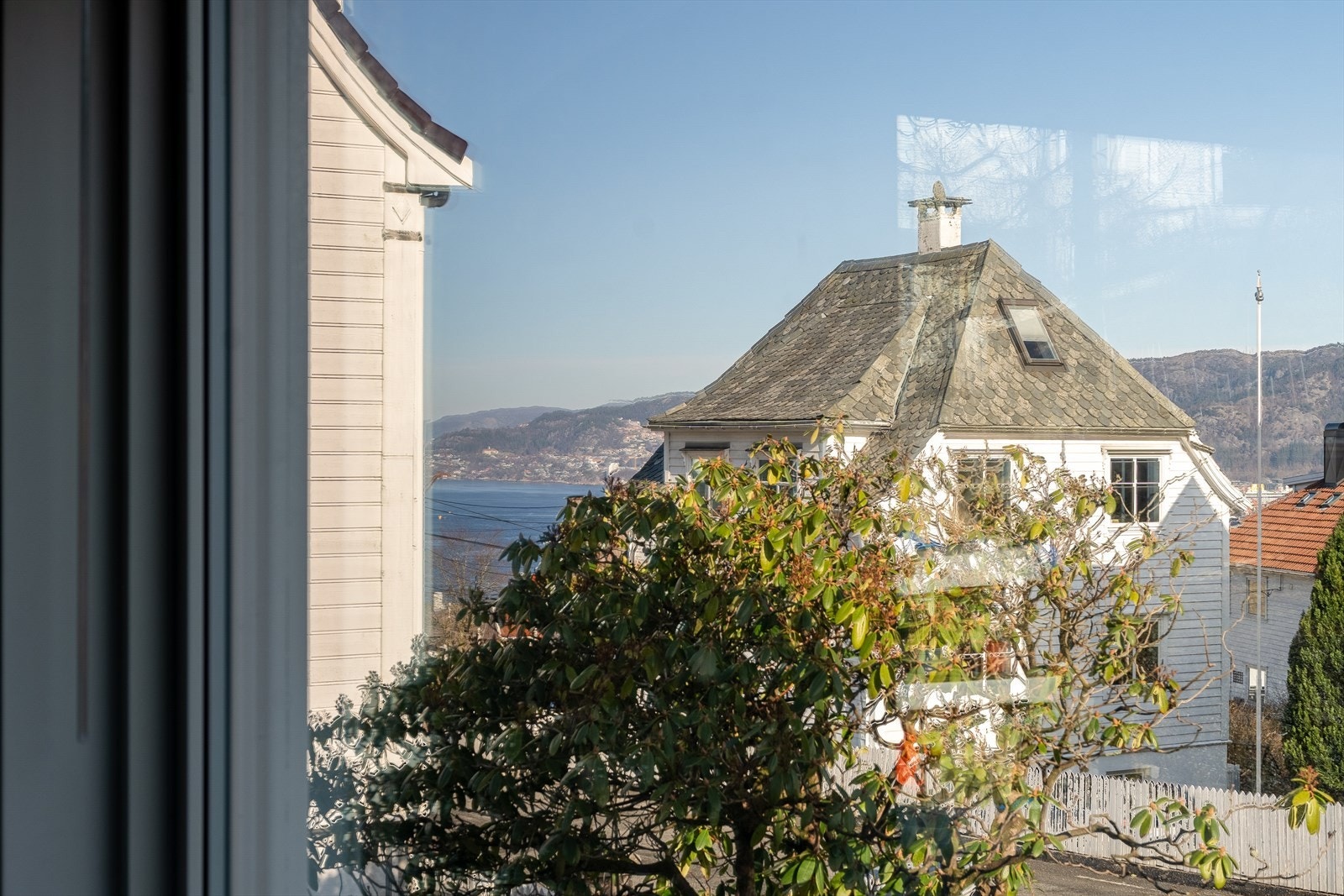 Sjøgløtt og lite innsyn! Galleribilde