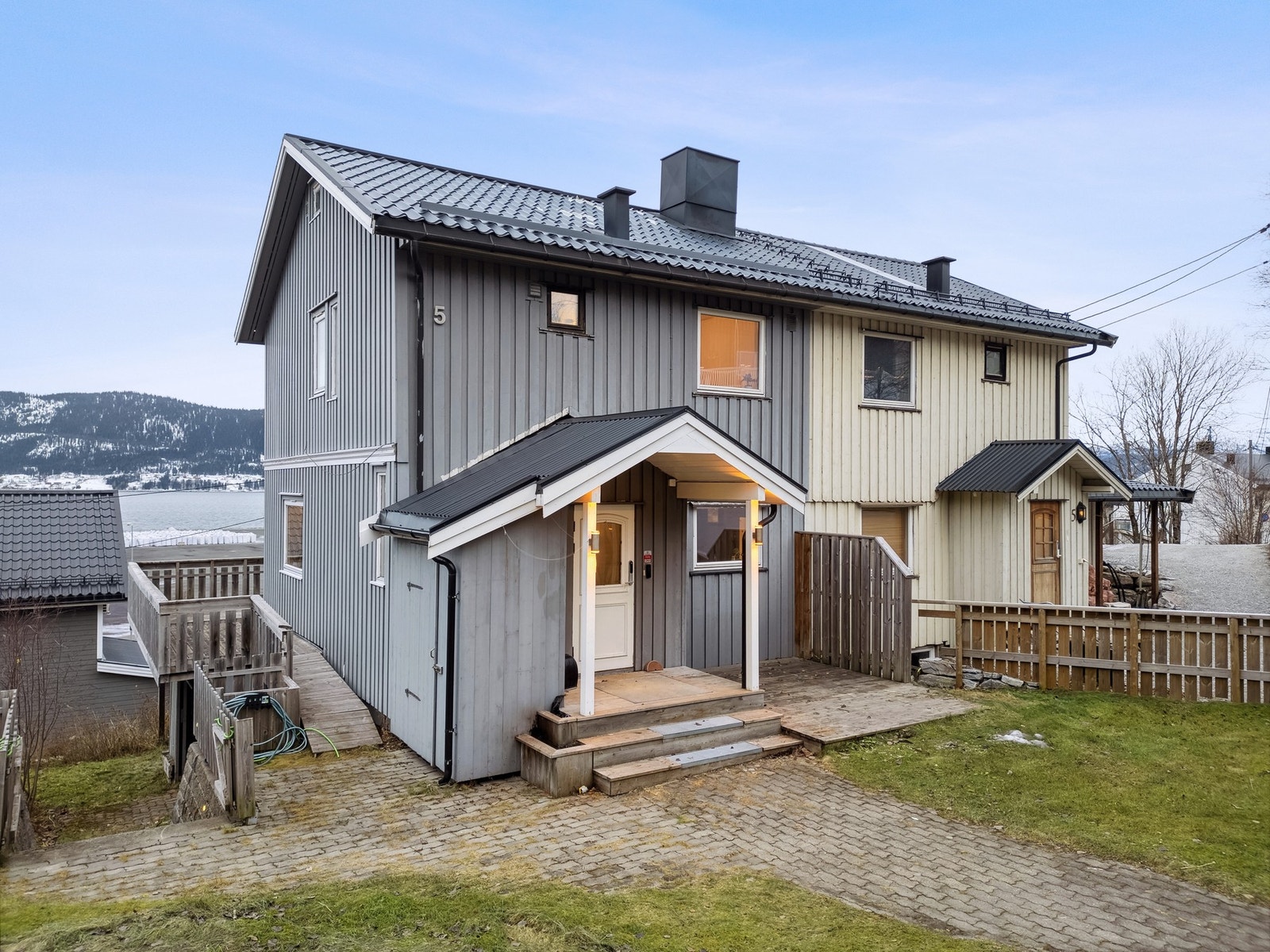 EiendomsMegler1 v/Julie Solheim Røssvassbukt har gleden av å presentere Langneshøgda 5 A! Galleribilde