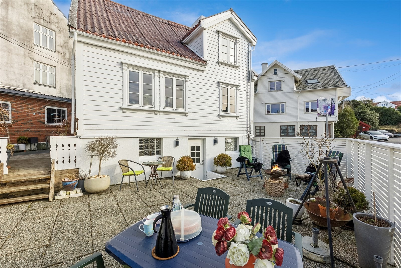 Tomten er åpen og lys. Galleribilde