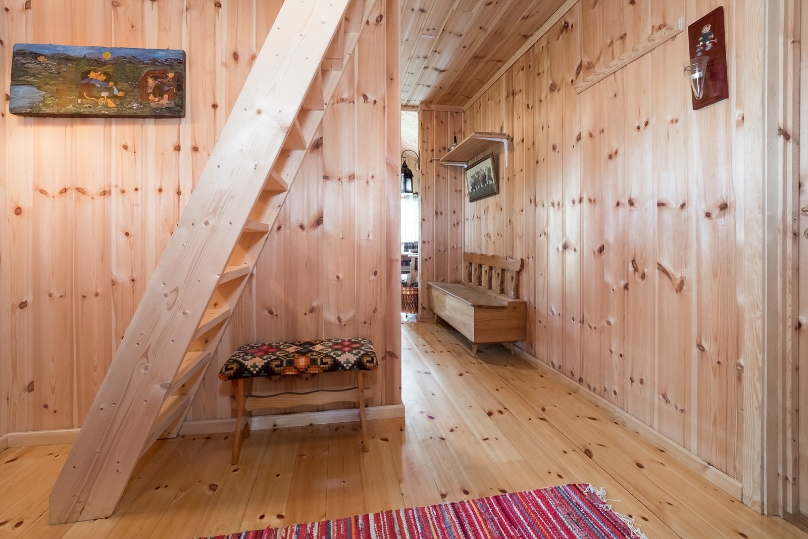 Trapp opp til hemsen. Galleribilde