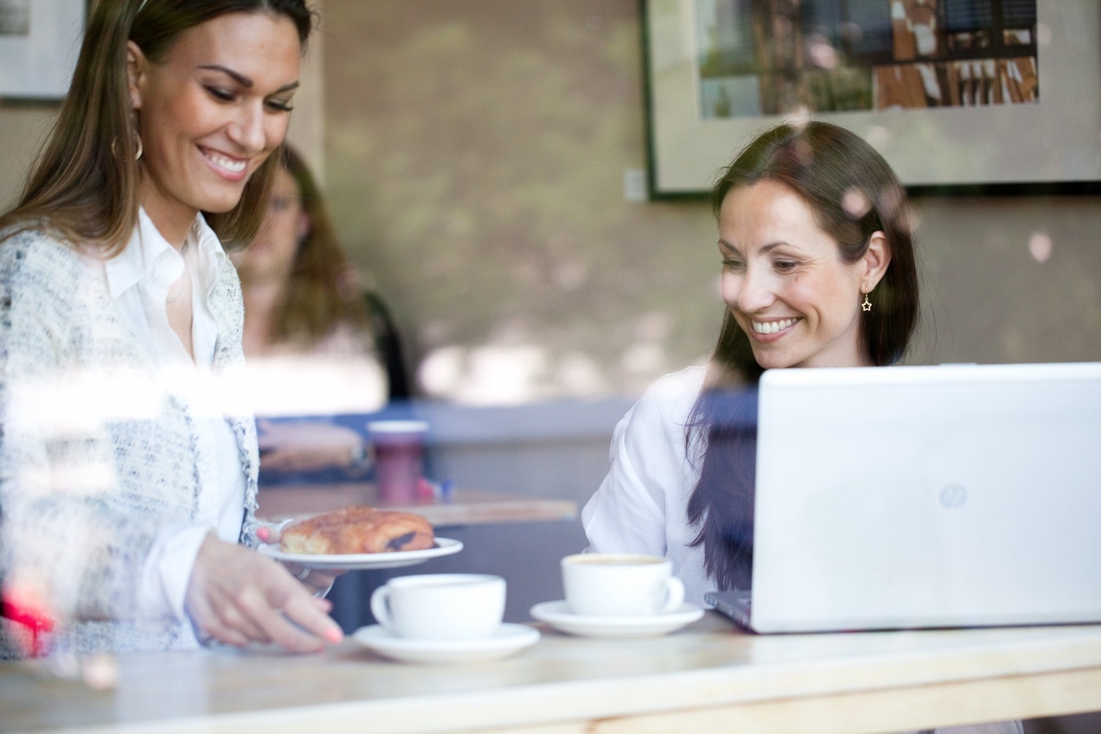 Nydalen har en rekke kaféer og restauranter Galleribilde