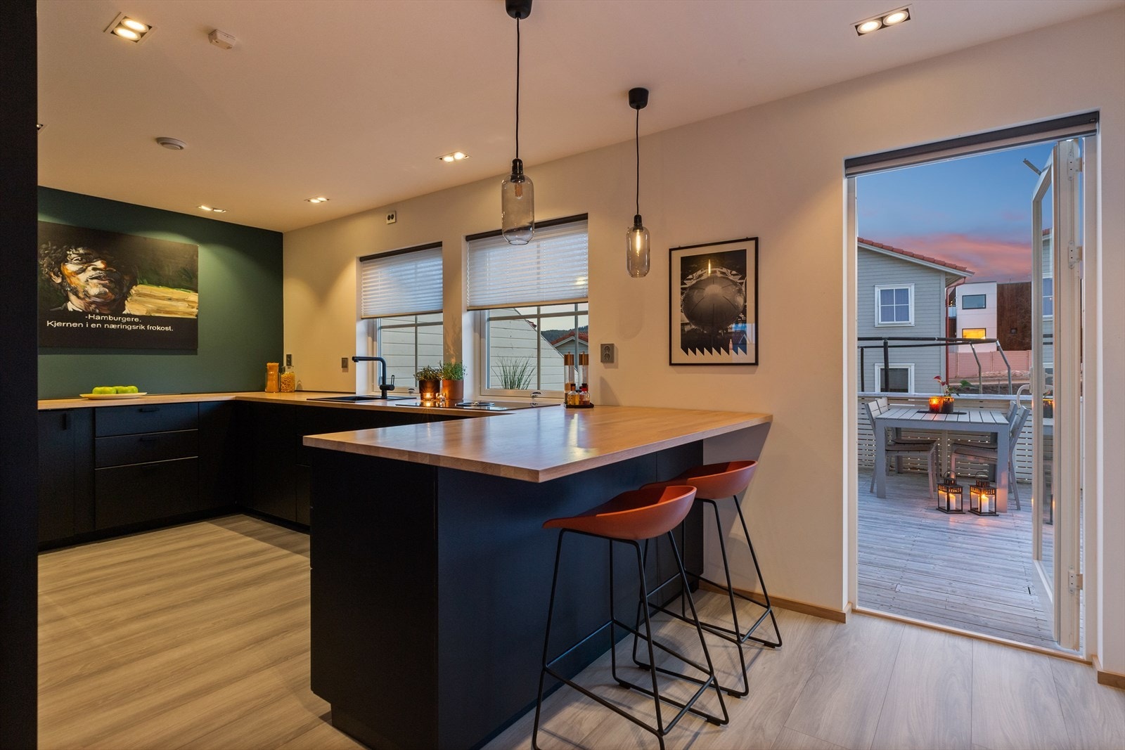 Boligen er vesentlig og gjennomtenkt pusset opp i perioden 2013 - 22. Galleribilde