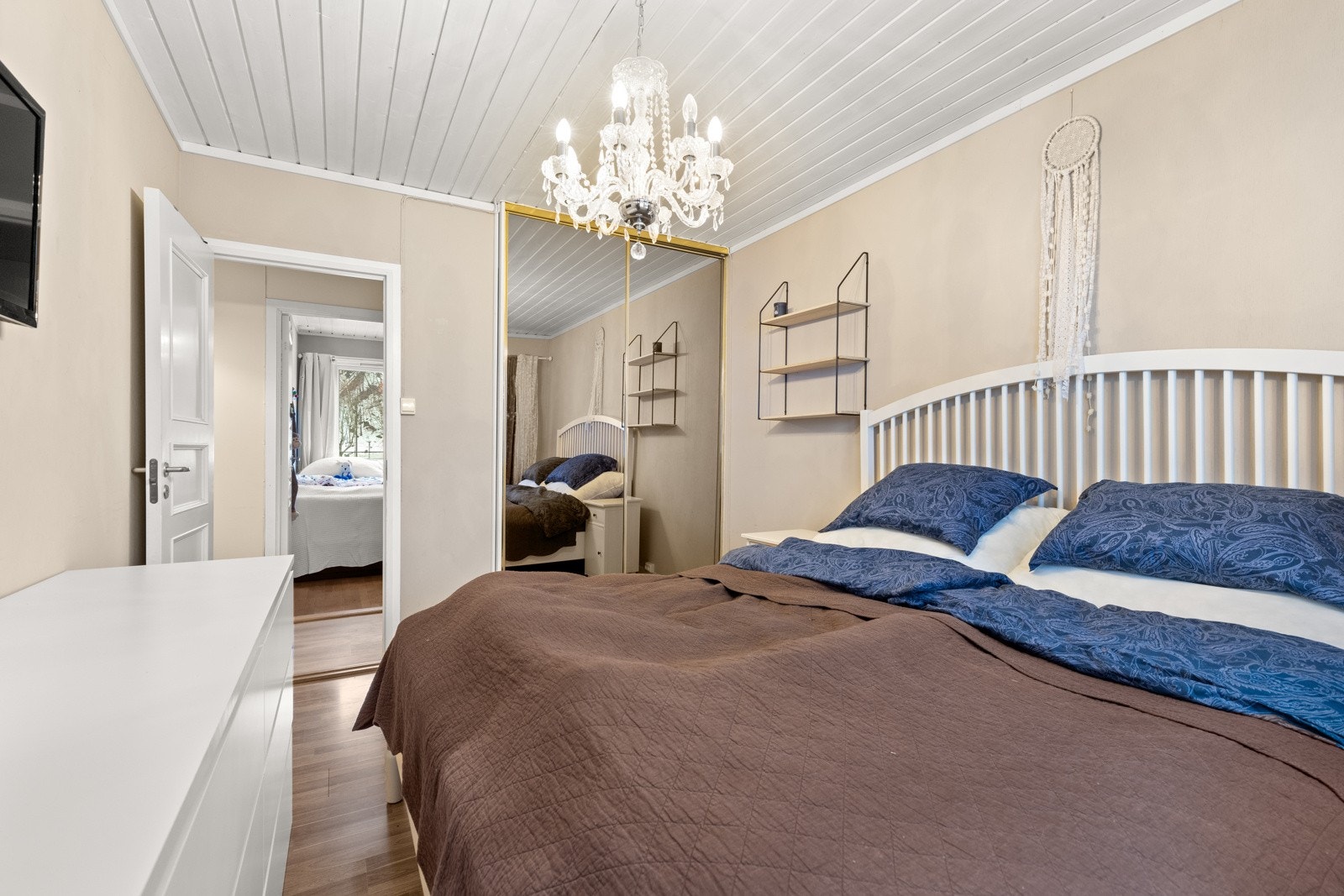 Soverom 5 sett motsatt vei. Galleribilde