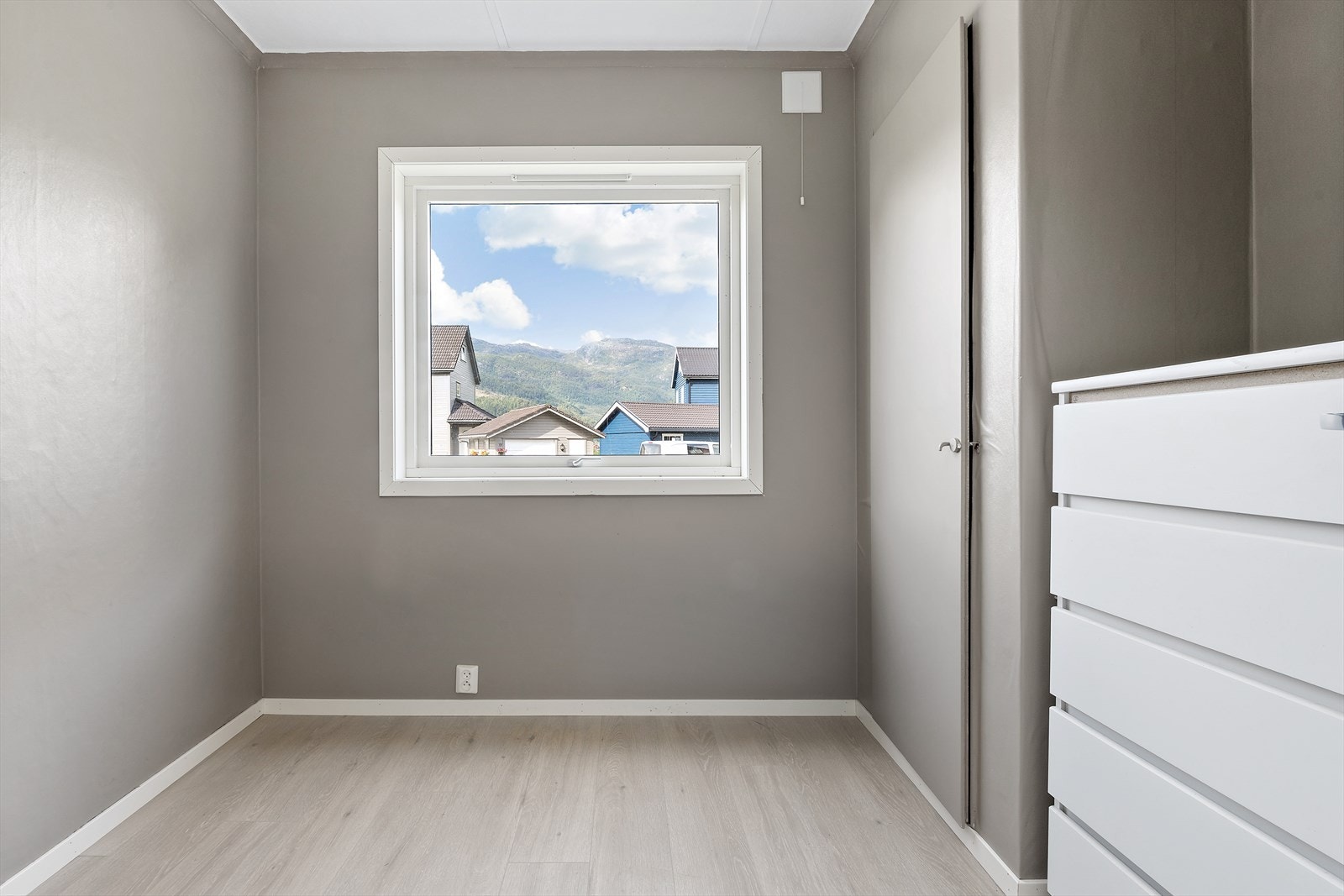 1. etasje Soverom 2 Galleribilde