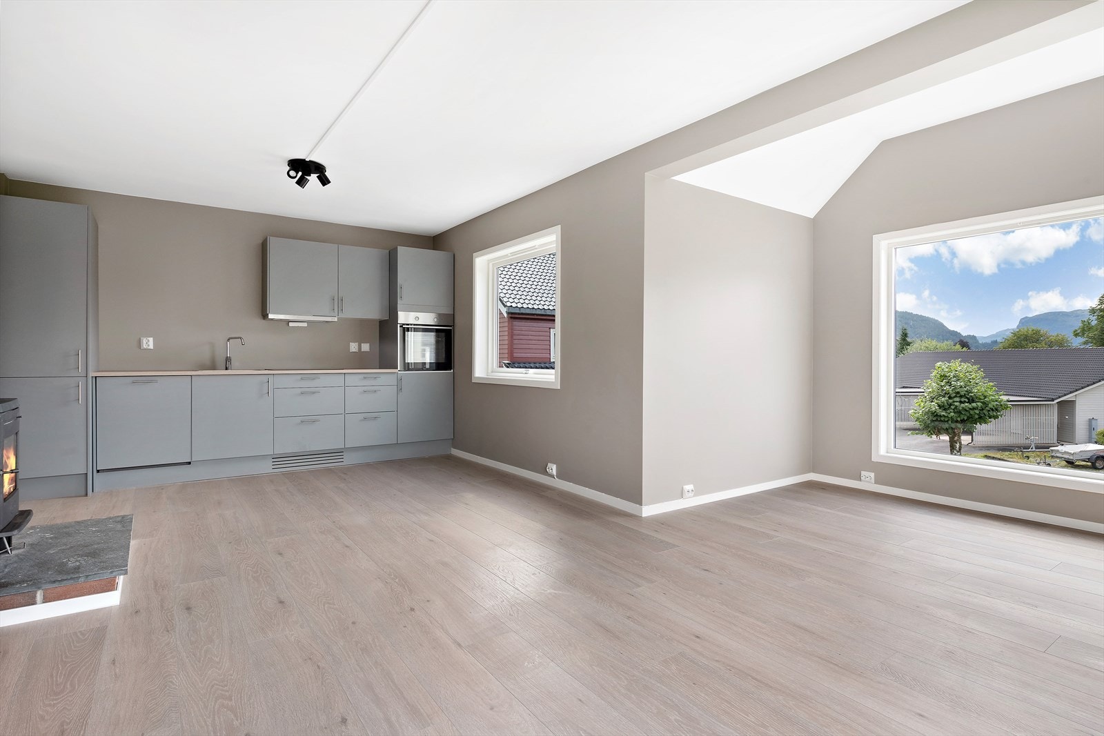 2. etasje Stue/
Kjøkken Galleribilde