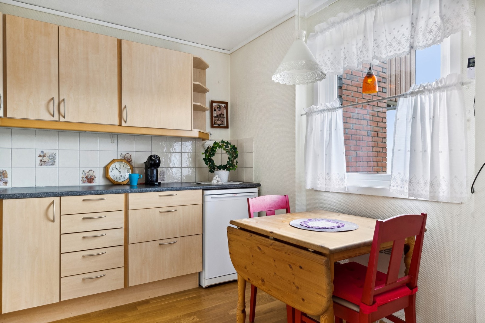 Her er det også plass til et lite frokostbord. Galleribilde