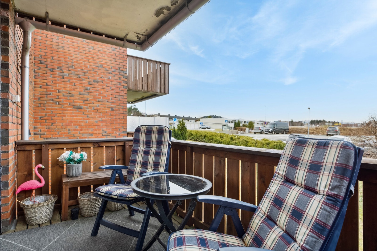 Her nyter man solen fra ca. kl. 13:00 til 22:00 på sommerstid. Galleribilde