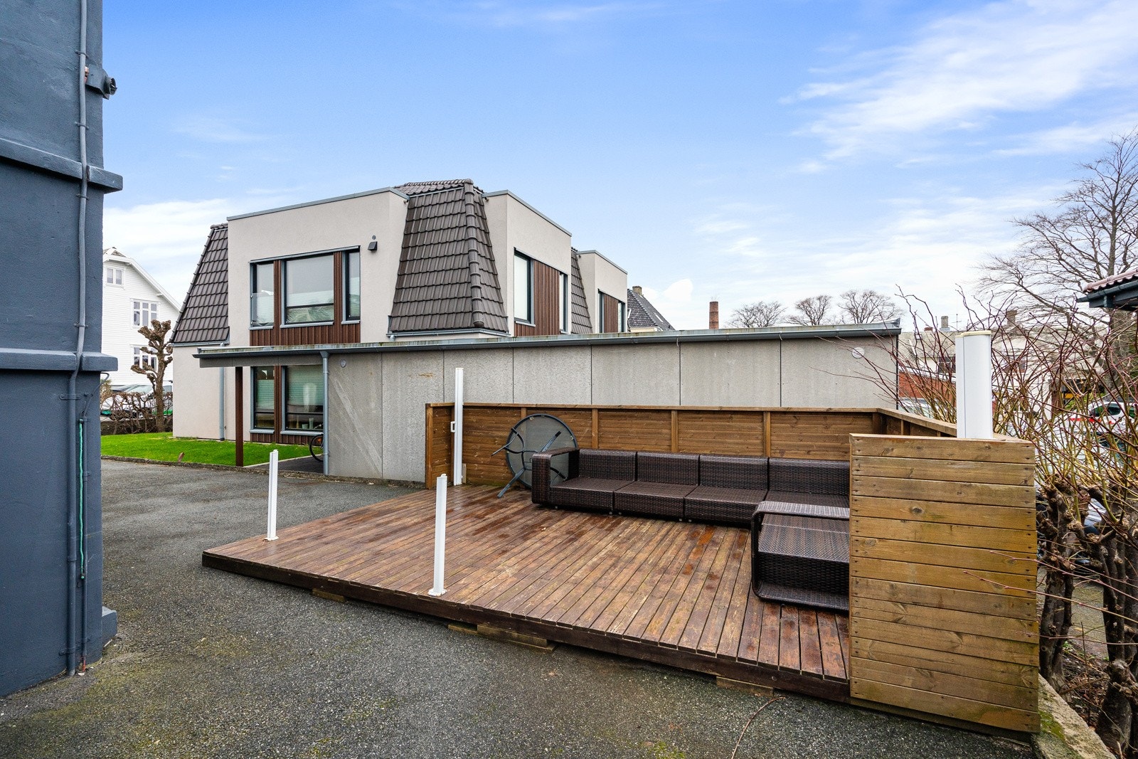 Felles terrasse (står oppført til område tilhørende seksjon nr.3, se pkt. ferdigattest). Galleribilde