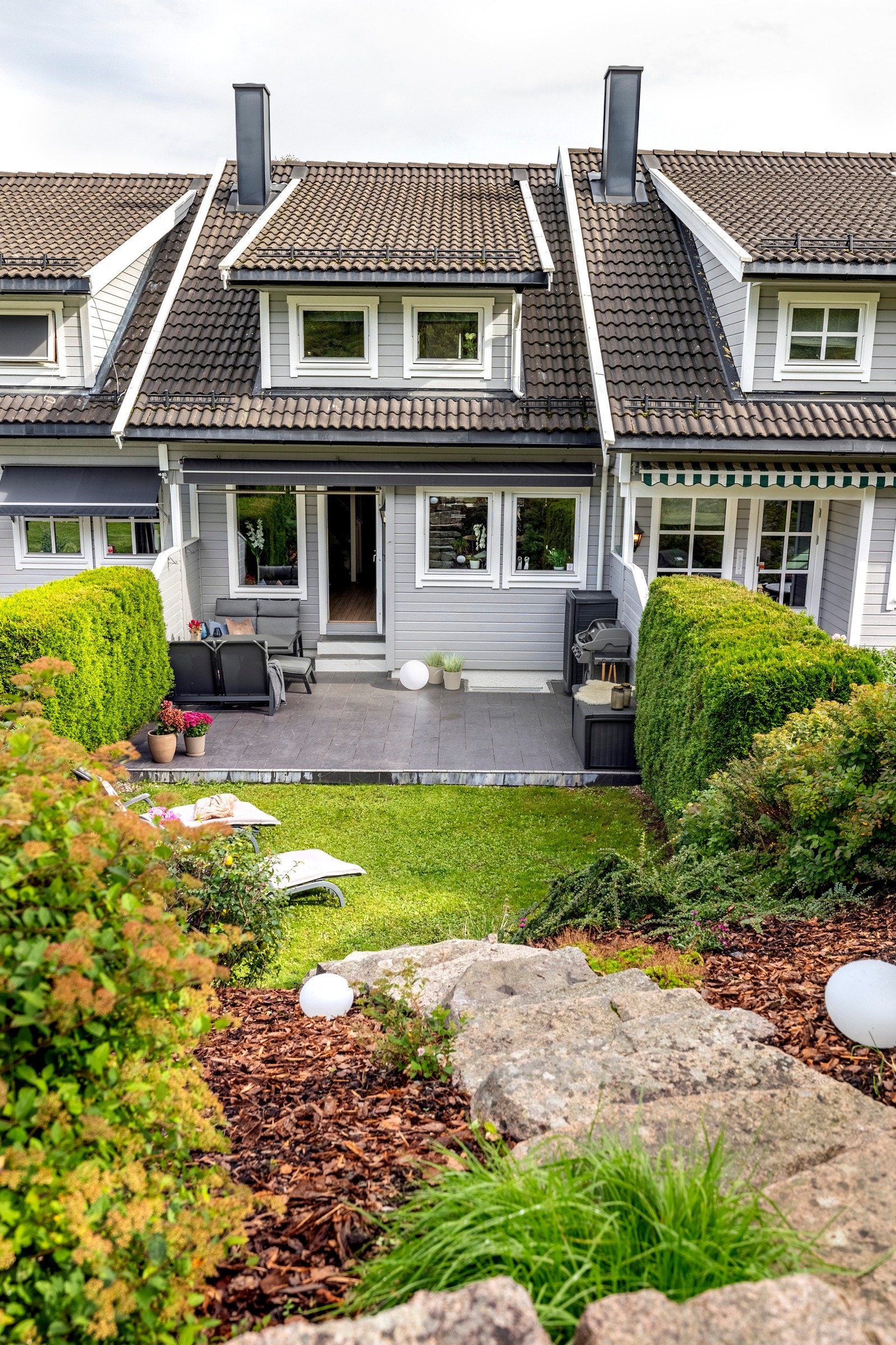 Det ble satt inn ny duk i den brede markisen i 2022. Galleribilde