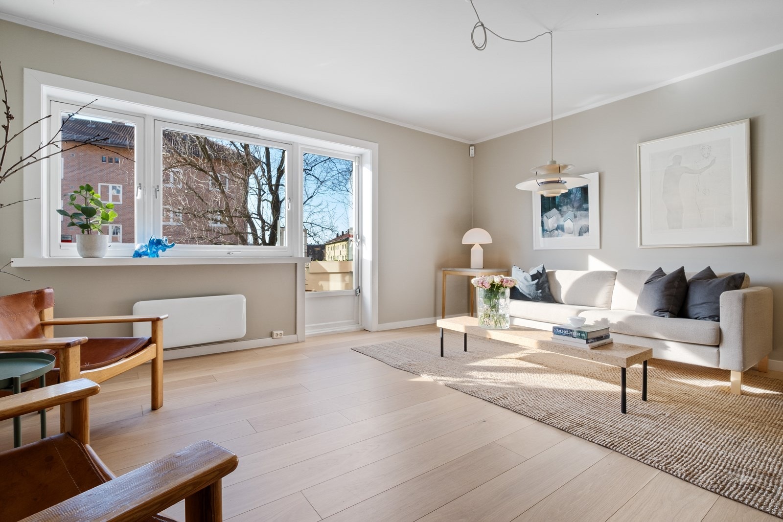 Nordvik v/Moestue har gleden av å presentere en lys og innbydende 3-roms med en sentral og attraktiv beliggenhet på Øvre Torshov. Husk visningspåmelding! Galleribilde